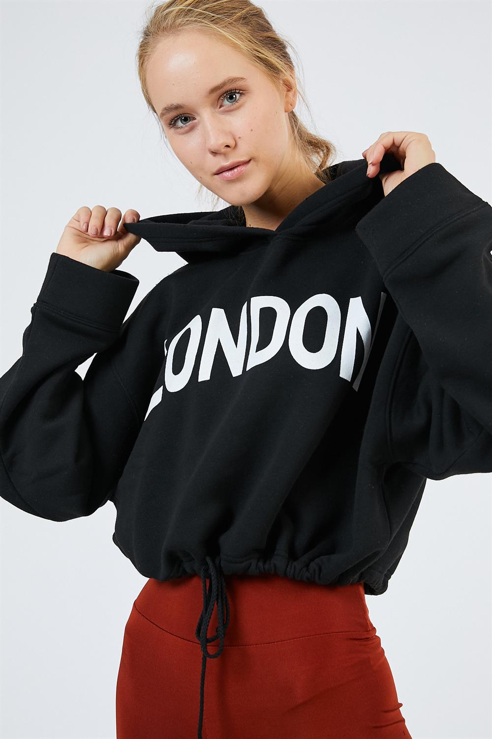 Yazı Baskılı Kapüşonlu Siyah Crop Sweatshirt