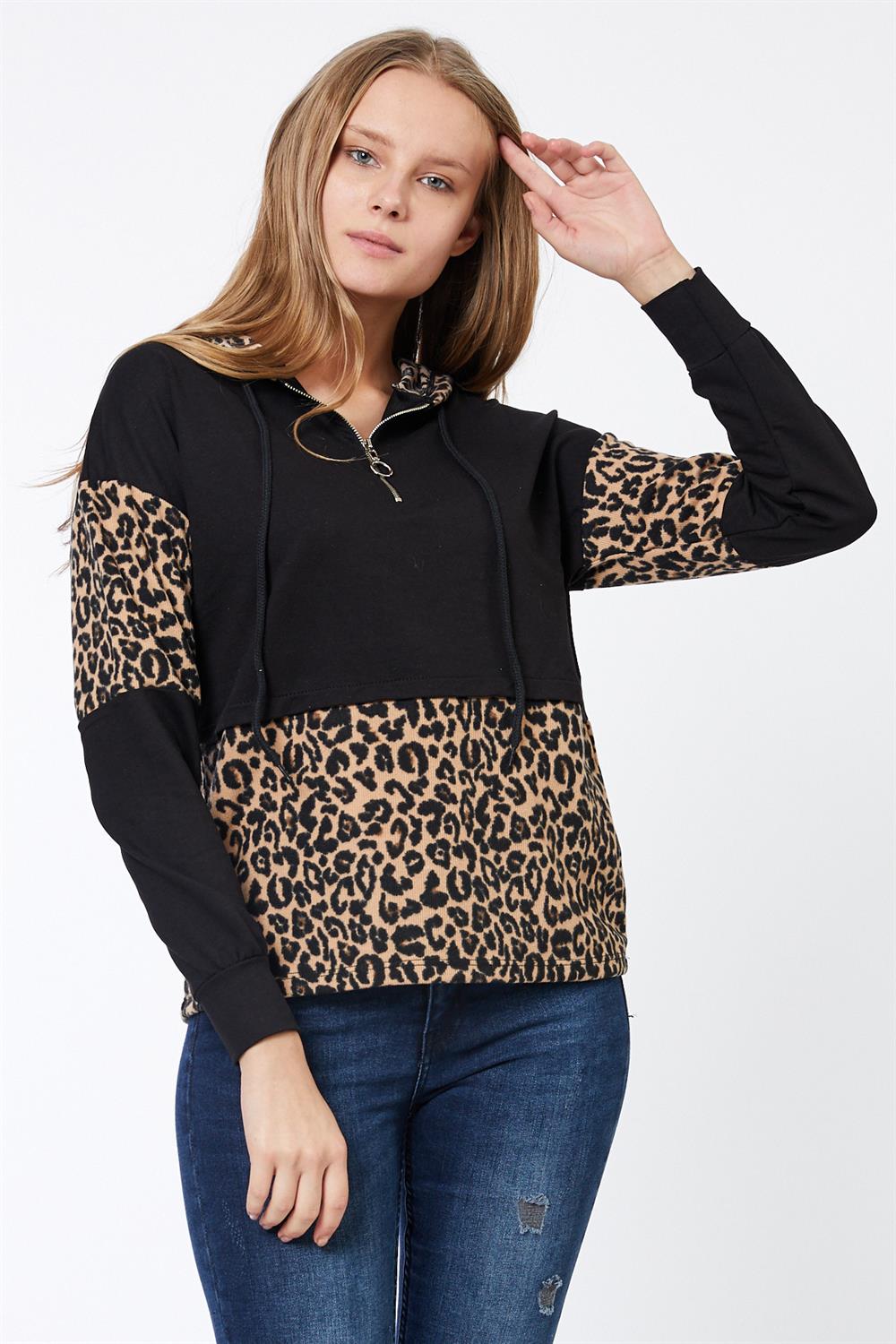 Kapüşonlu Leopar Desenli Siyah Sweatshirt