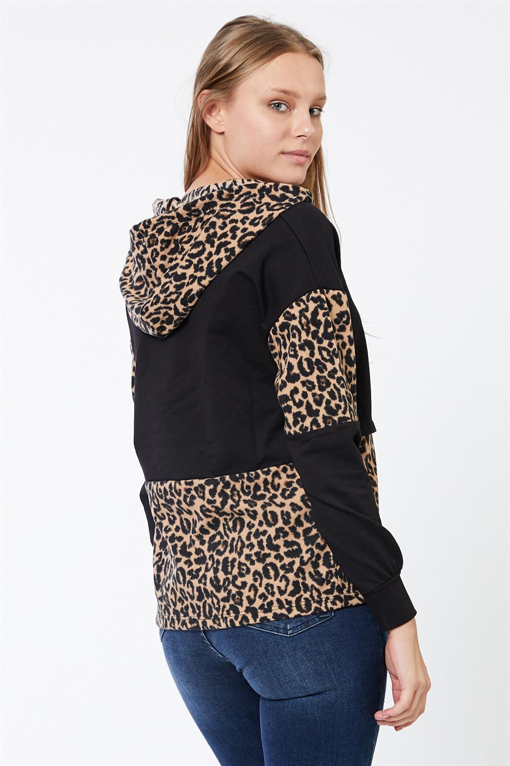 Kapüşonlu Leopar Desenli Siyah Sweatshirt